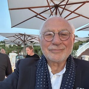 Ara Çınar